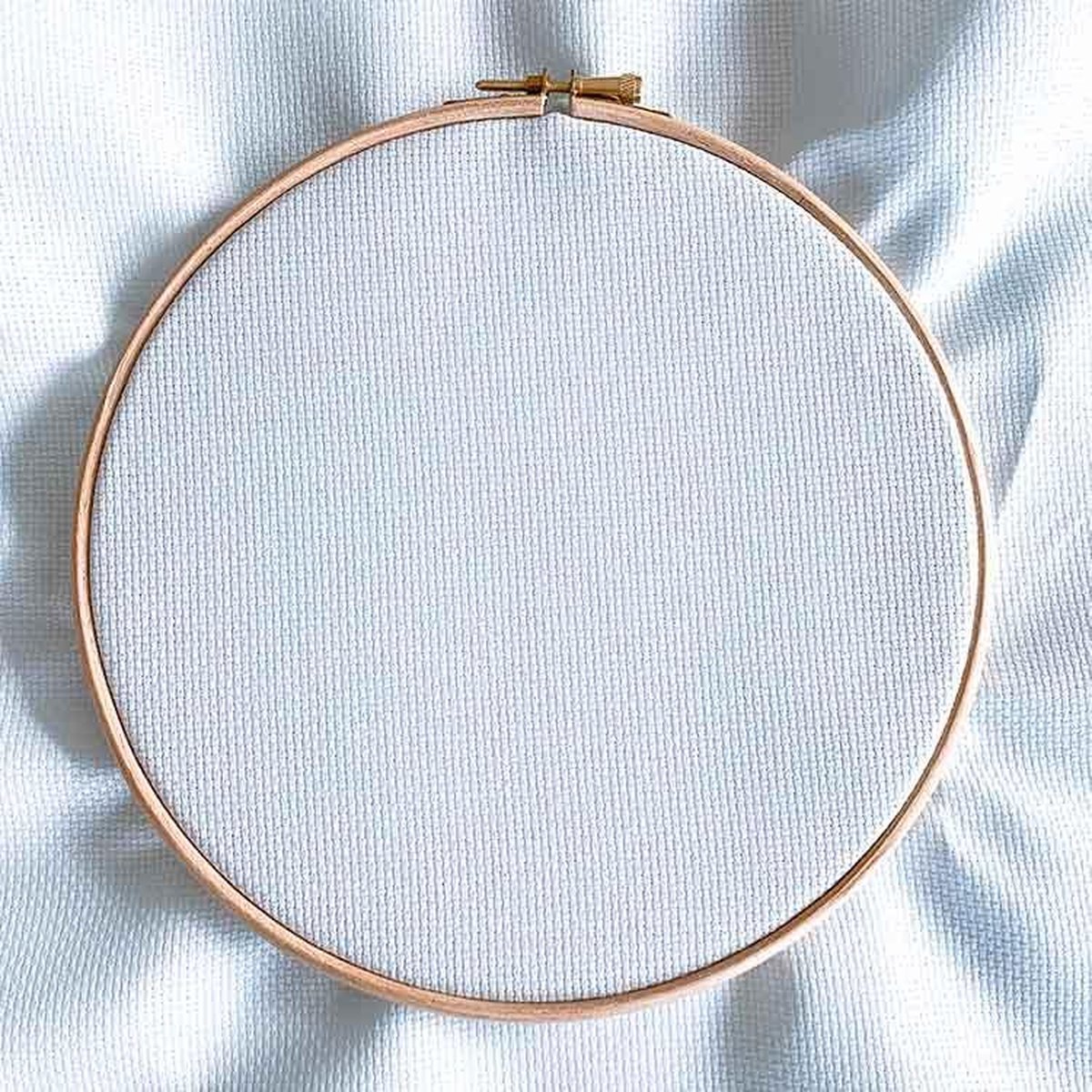 50 x 54 cm Aida 14 Soft Blue  | 5.4 kruisjes per cm | Hoge kwaliteit borduurstof voor kruissteken Licht blauw